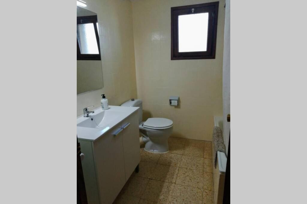 Apartamento Con Terraza En La Playa De La Fosca Palamos Exterior photo