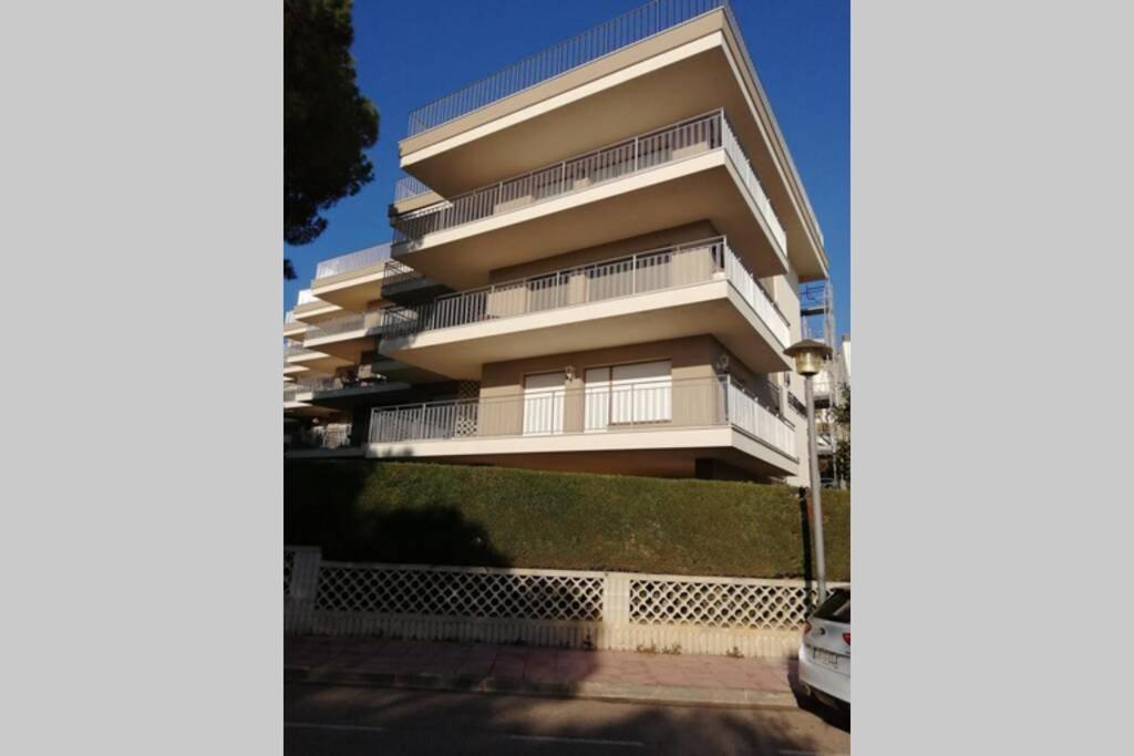 Apartamento Con Terraza En La Playa De La Fosca Palamos Exterior photo